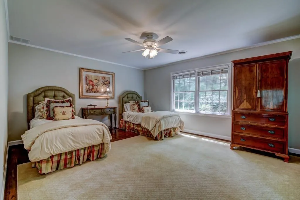 7183 Riverside Drive, Sandy Springs, Georgia 30328, 4 Bedrooms Bedrooms, ,3 BathroomsBathrooms,Residential,Sold,7183 Riverside Drive,5894683