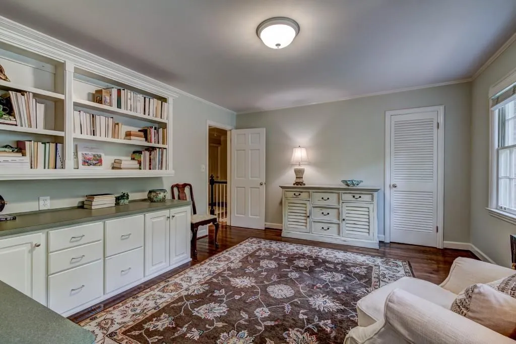 7183 Riverside Drive, Sandy Springs, Georgia 30328, 4 Bedrooms Bedrooms, ,3 BathroomsBathrooms,Residential,Sold,7183 Riverside Drive,5894683