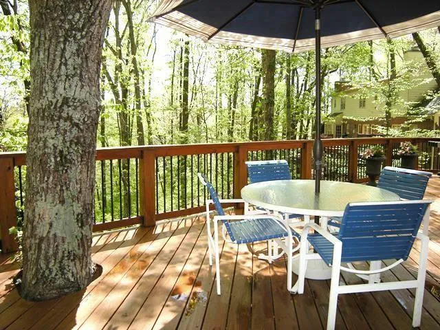 70 Cliffcreek Trace, Sandy Springs, Georgia 30350, 4 Bedrooms Bedrooms, ,4 BathroomsBathrooms,Residential,Sold,70 Cliffcreek Trace,5998675