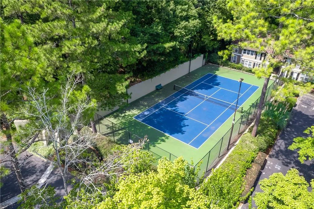 5155 Roswell Road Unit 2, Atlanta, Georgia 30342, 1 Bedroom Bedrooms, ,1 BathroomBathrooms,Residential,Sold,5155 Roswell Road Unit 2,6943653