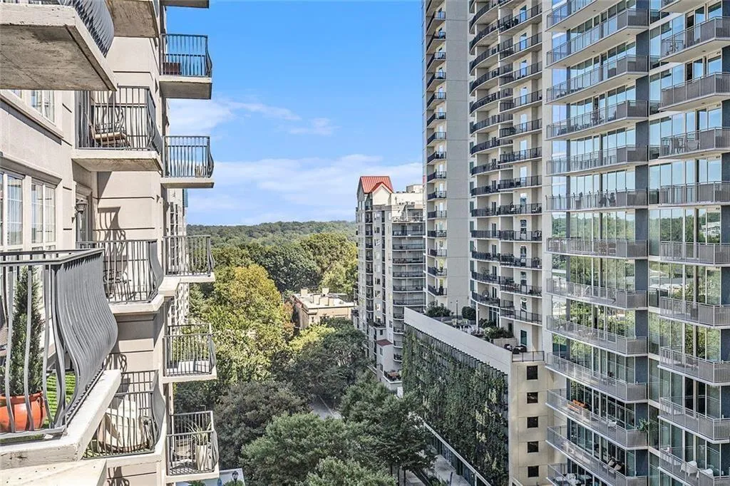 195 14th Street Ne Unit 902, Atlanta, Georgia 30309, 1 Bedroom Bedrooms, ,2 BathroomsBathrooms,Residential,For Sale,195 14th Street Ne Unit 902,7632772