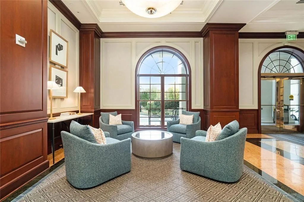 195 14th Street Ne Unit 902, Atlanta, Georgia 30309, 1 Bedroom Bedrooms, ,2 BathroomsBathrooms,Residential,For Sale,195 14th Street Ne Unit 902,7632772