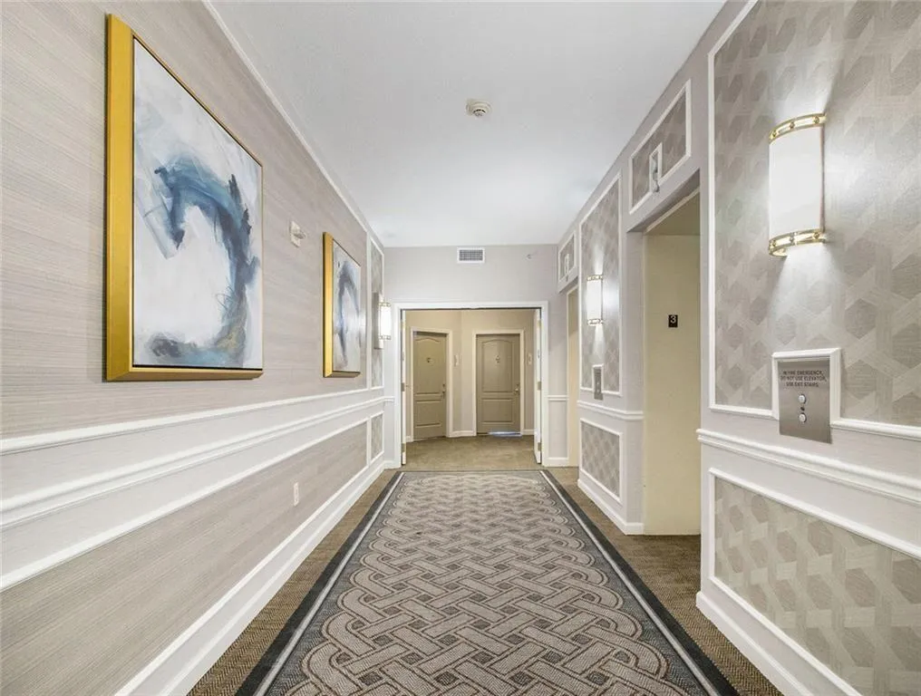 195 14th Street Ne Unit 902, Atlanta, Georgia 30309, 1 Bedroom Bedrooms, ,2 BathroomsBathrooms,Residential,For Sale,195 14th Street Ne Unit 902,7632772