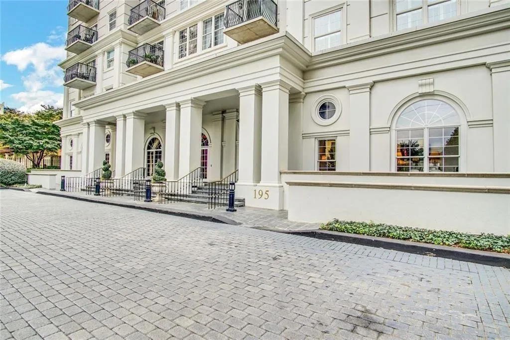 195 14th Street Ne Unit 902, Atlanta, Georgia 30309, 1 Bedroom Bedrooms, ,2 BathroomsBathrooms,Residential,For Sale,195 14th Street Ne Unit 902,7632772