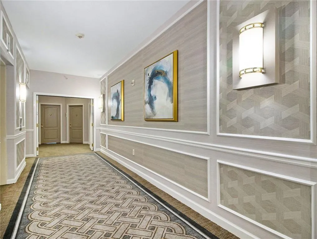 195 14th Street Ne Unit 902, Atlanta, Georgia 30309, 1 Bedroom Bedrooms, ,2 BathroomsBathrooms,Residential,For Sale,195 14th Street Ne Unit 902,7632772