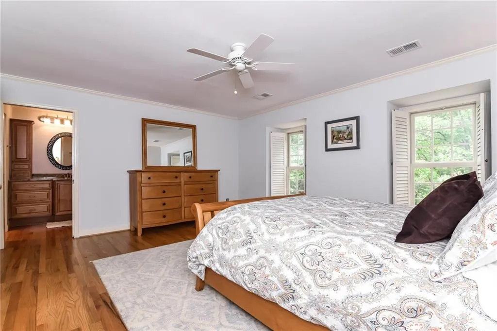 281 The South Chace, Sandy Springs, Georgia 30328, 3 Bedrooms Bedrooms, ,2 BathroomsBathrooms,Residential,Sold,281 The South Chace,5902340