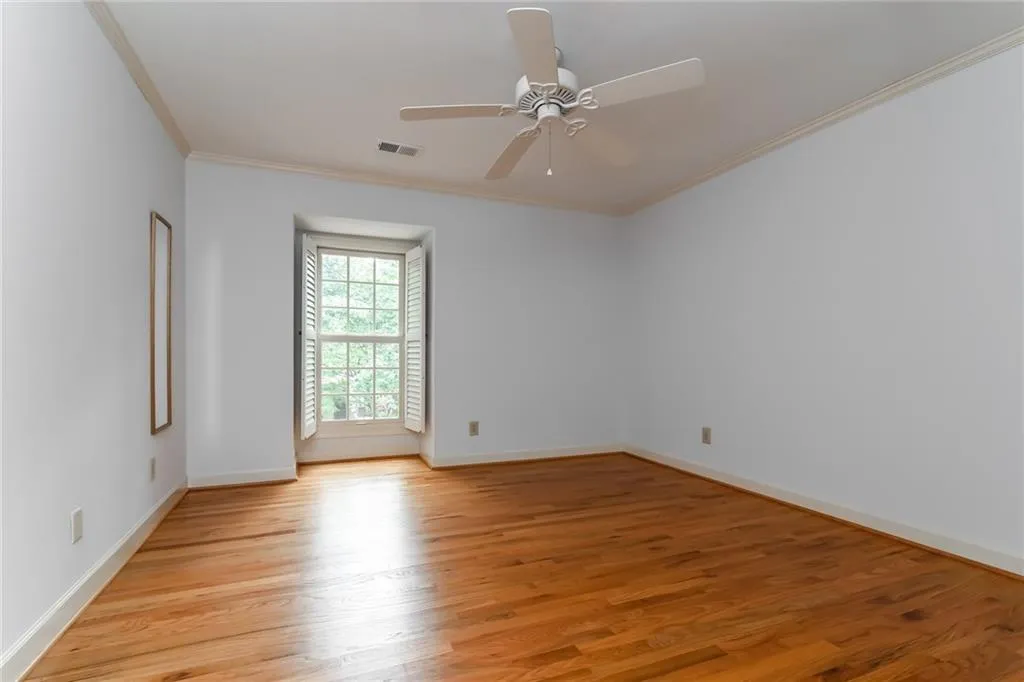 281 The South Chace, Sandy Springs, Georgia 30328, 3 Bedrooms Bedrooms, ,2 BathroomsBathrooms,Residential,Sold,281 The South Chace,5902340