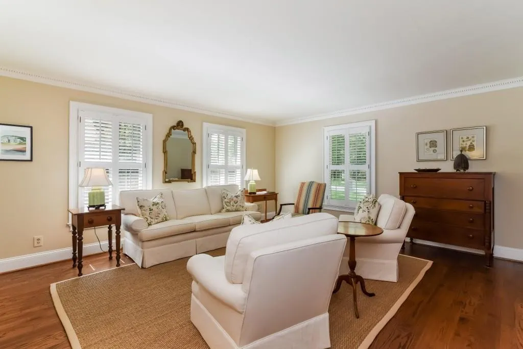 7975 Spalding Hills, Atlanta, Georgia 30350, 7 Bedrooms Bedrooms, ,3 BathroomsBathrooms,Residential,Sold,7975 Spalding Hills,5743504