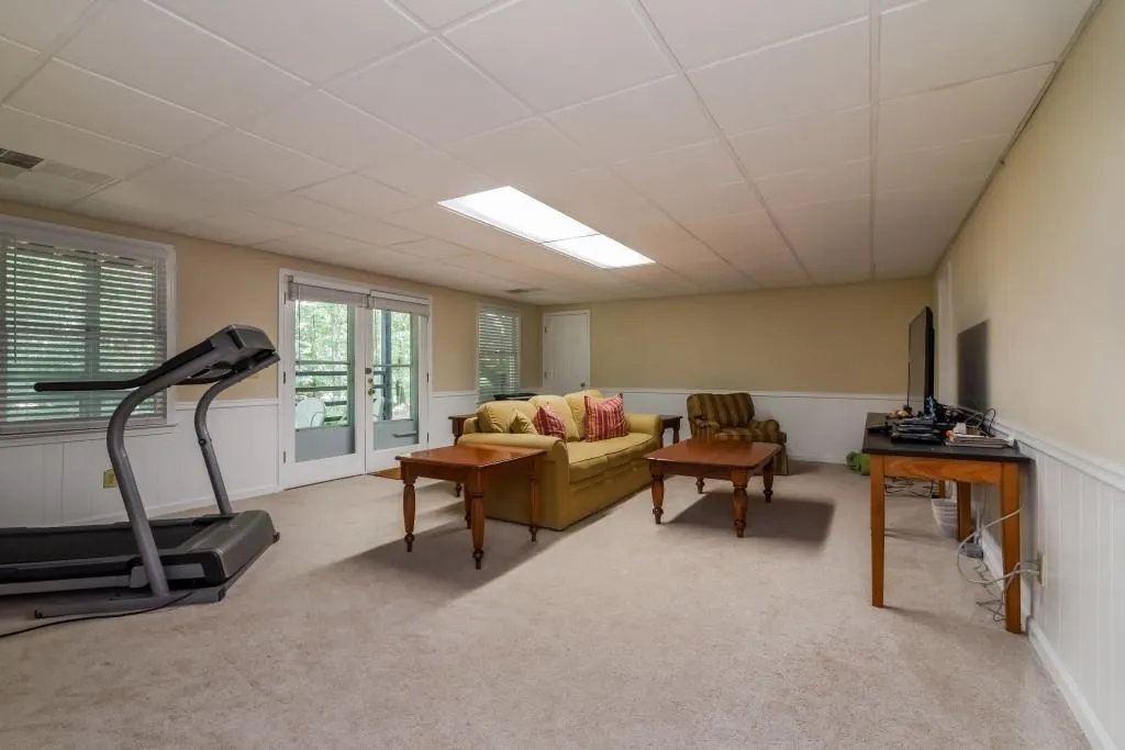 7975 Spalding Hills, Atlanta, Georgia 30350, 7 Bedrooms Bedrooms, ,3 BathroomsBathrooms,Residential,Sold,7975 Spalding Hills,5743504