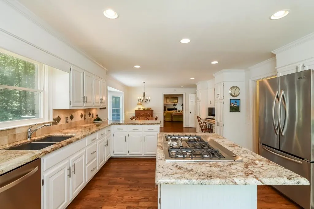 7975 Spalding Hills, Atlanta, Georgia 30350, 7 Bedrooms Bedrooms, ,3 BathroomsBathrooms,Residential,Sold,7975 Spalding Hills,5743504