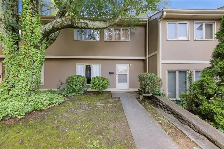 1816 Ashborough Road Se Unit C, Marietta, Georgia 30067