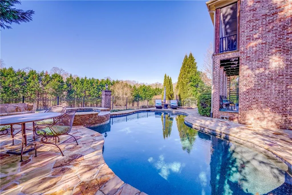 422 Meadow Watch Lane, Sandy Springs, Georgia 30350, 6 Bedrooms Bedrooms, ,6 BathroomsBathrooms,Residential,Sold,422 Meadow Watch Lane,6676457