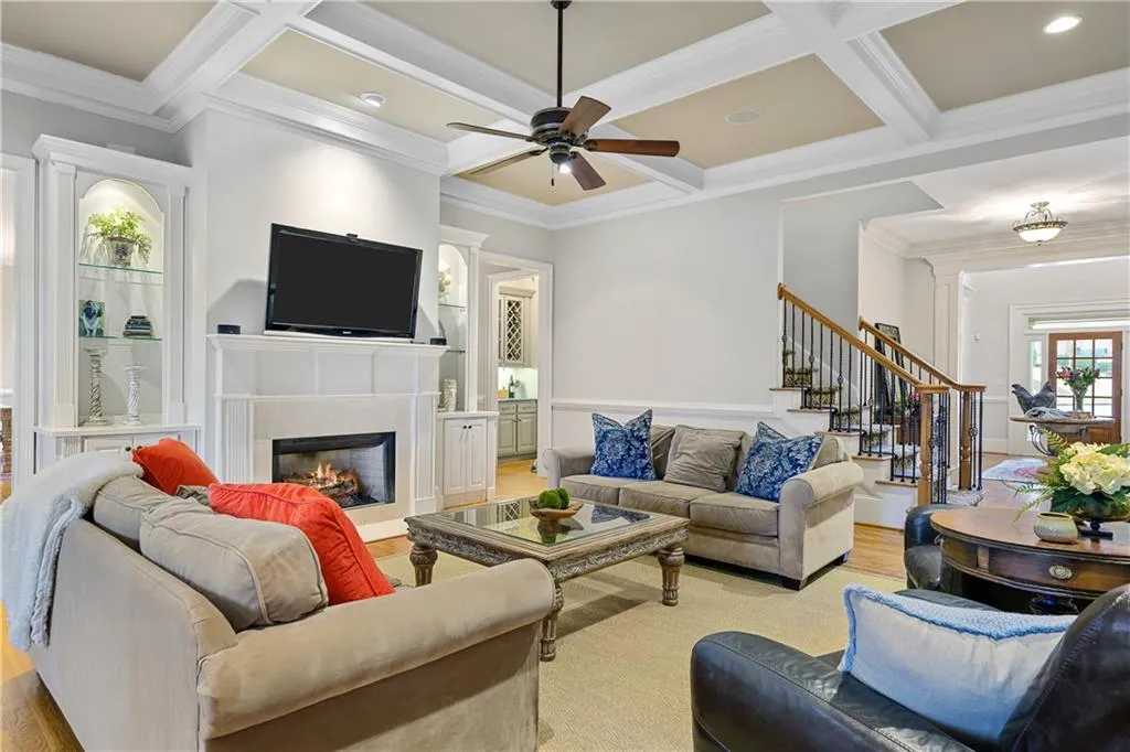 422 Meadow Watch Lane, Sandy Springs, Georgia 30350, 6 Bedrooms Bedrooms, ,6 BathroomsBathrooms,Residential,Sold,422 Meadow Watch Lane,6676457