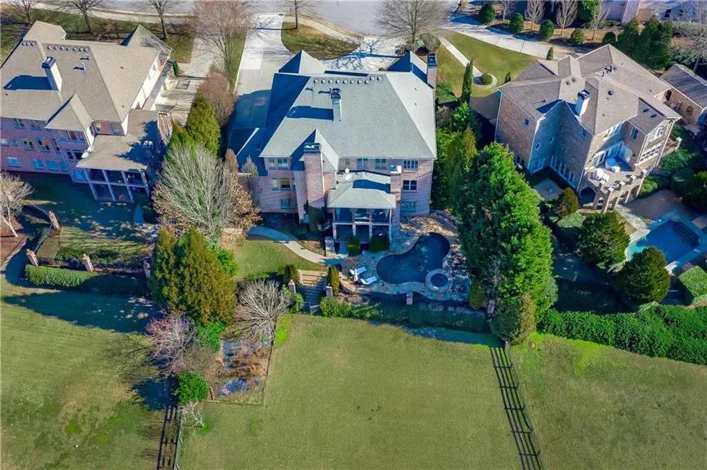 422 Meadow Watch Lane, Sandy Springs, Georgia 30350, 6 Bedrooms Bedrooms, ,6 BathroomsBathrooms,Residential,Sold,422 Meadow Watch Lane,6676457
