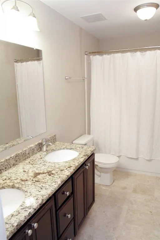 6980 Roswell Road Unit O1, Sandy Springs, Georgia 30328, 3 Bedrooms Bedrooms, ,2 BathroomsBathrooms,Residential,Sold,6980 Roswell Road Unit O1,5818056