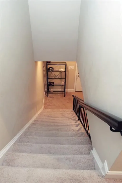 6980 Roswell Road Unit O1, Sandy Springs, Georgia 30328, 3 Bedrooms Bedrooms, ,2 BathroomsBathrooms,Residential,Sold,6980 Roswell Road Unit O1,5818056