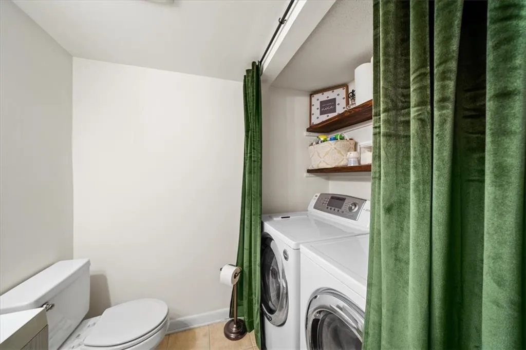6900 Roswell Road Unit J2, Atlanta, Georgia 30328, 2 Bedrooms Bedrooms, ,2 BathroomsBathrooms,Residential,Sold,6900 Roswell Road Unit J2,7567912