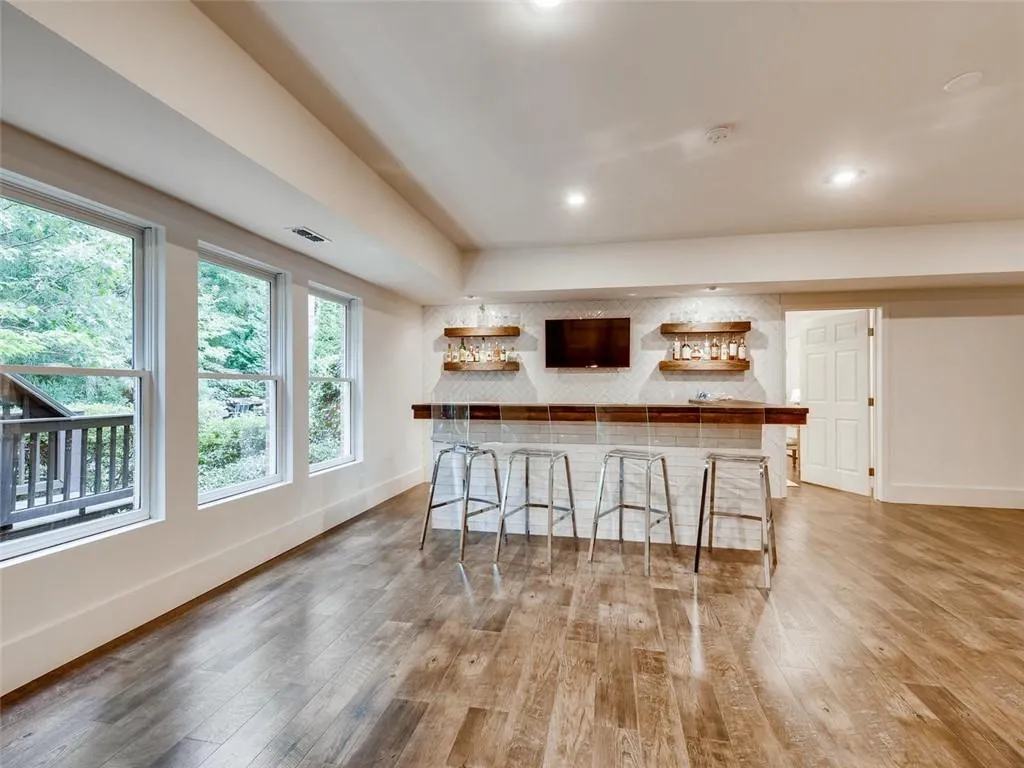 7874 Stratford Lane, Atlanta, Georgia 30350, 6 Bedrooms Bedrooms, ,6 BathroomsBathrooms,Residential,Sold,7874 Stratford Lane,6591507