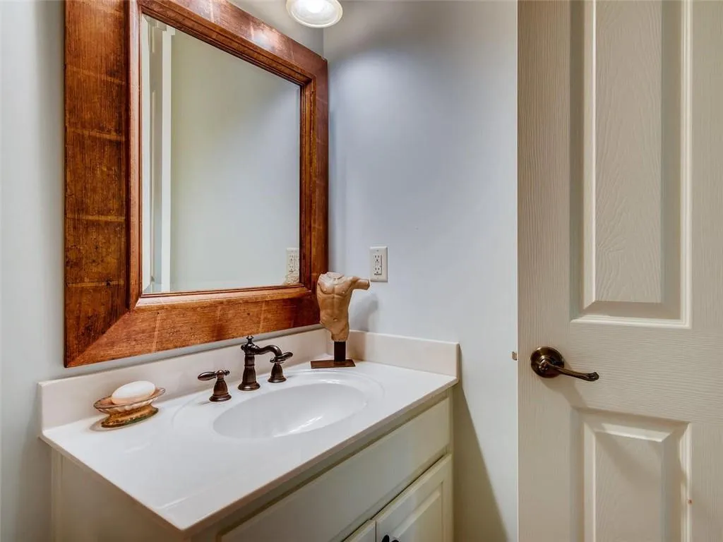 7874 Stratford Lane, Atlanta, Georgia 30350, 6 Bedrooms Bedrooms, ,6 BathroomsBathrooms,Residential,Sold,7874 Stratford Lane,6591507