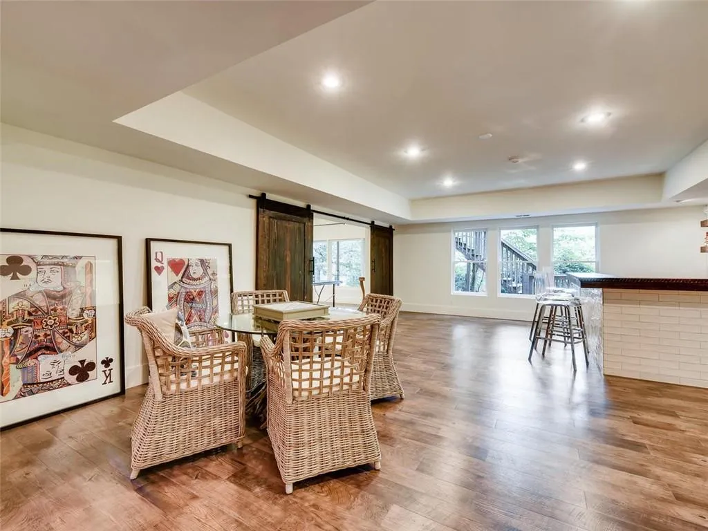 7874 Stratford Lane, Atlanta, Georgia 30350, 6 Bedrooms Bedrooms, ,6 BathroomsBathrooms,Residential,Sold,7874 Stratford Lane,6591507