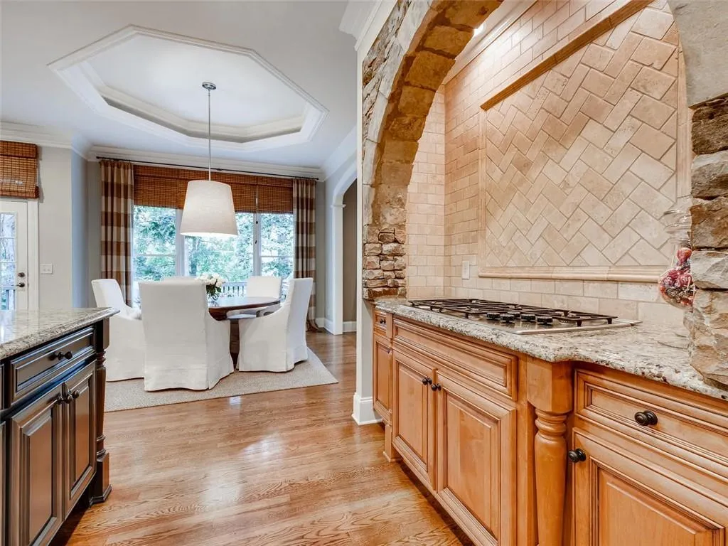 7874 Stratford Lane, Atlanta, Georgia 30350, 6 Bedrooms Bedrooms, ,6 BathroomsBathrooms,Residential,Sold,7874 Stratford Lane,6591507