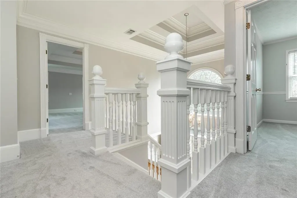 5000 Spruce Bluff Drive, Sandy Springs, Georgia 30350, 4 Bedrooms Bedrooms, ,3 BathroomsBathrooms,Residential,Sold,5000 Spruce Bluff Drive,6772712