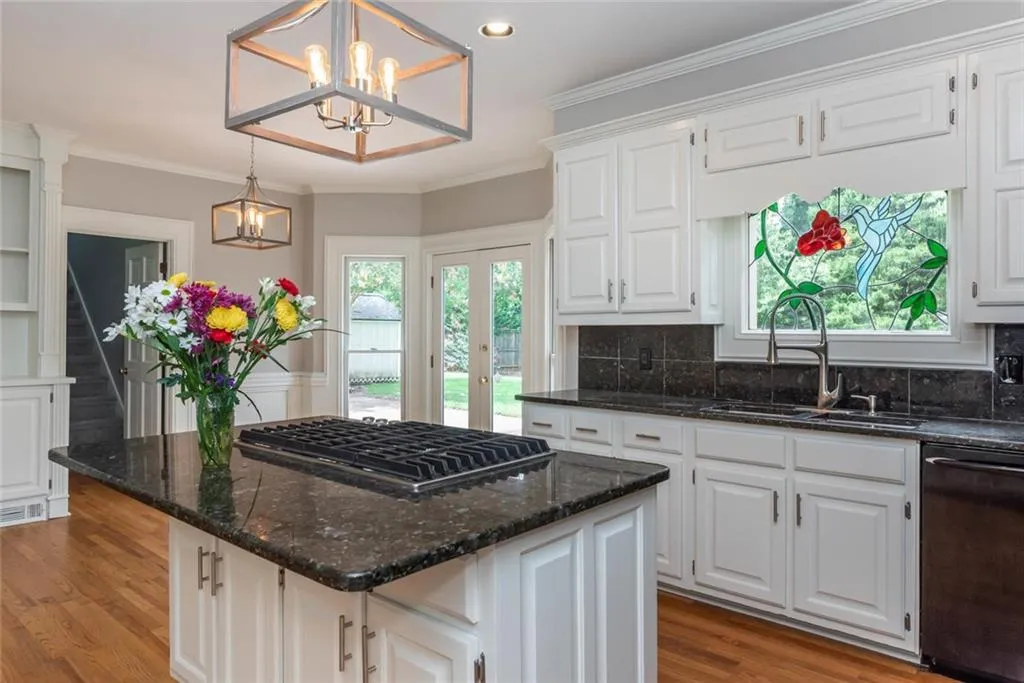 5000 Spruce Bluff Drive, Sandy Springs, Georgia 30350, 4 Bedrooms Bedrooms, ,3 BathroomsBathrooms,Residential,Sold,5000 Spruce Bluff Drive,6772712