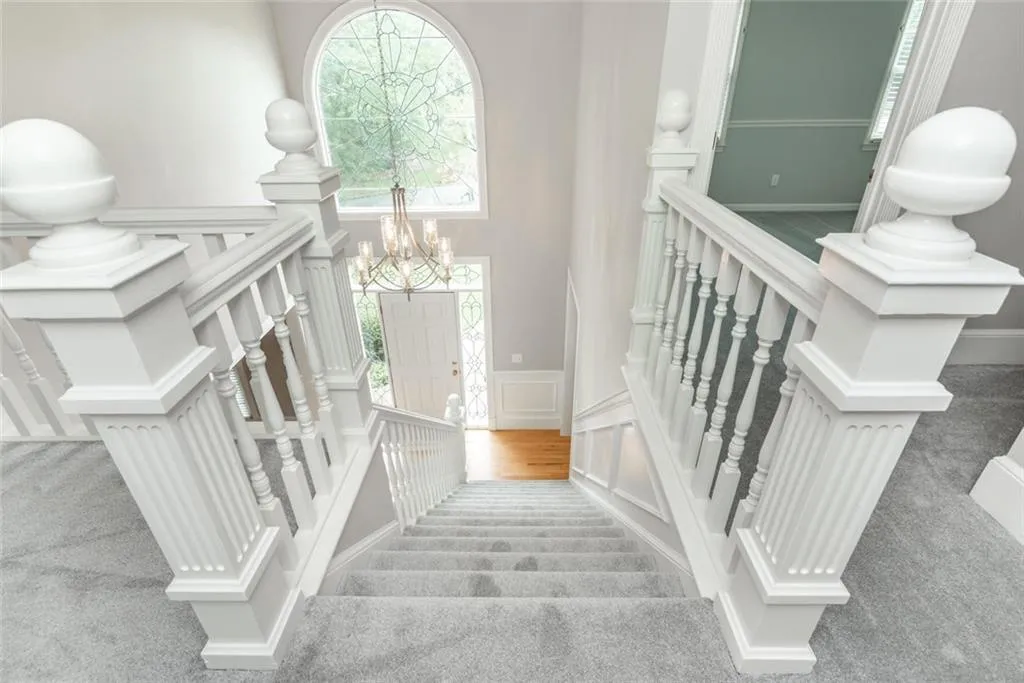 5000 Spruce Bluff Drive, Sandy Springs, Georgia 30350, 4 Bedrooms Bedrooms, ,3 BathroomsBathrooms,Residential,Sold,5000 Spruce Bluff Drive,6772712