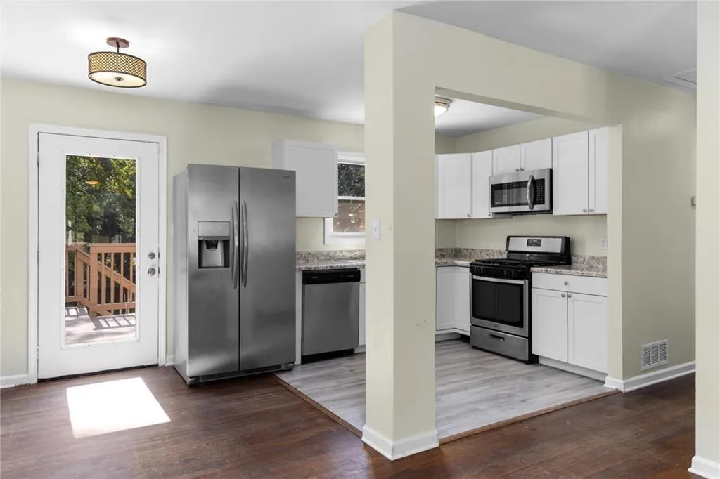 1661 Barrett Drive Nw, Atlanta, Georgia 30318, 3 Bedrooms Bedrooms, ,1 BathroomBathrooms,Residential,For Sale,1661 Barrett Drive Nw,7571086