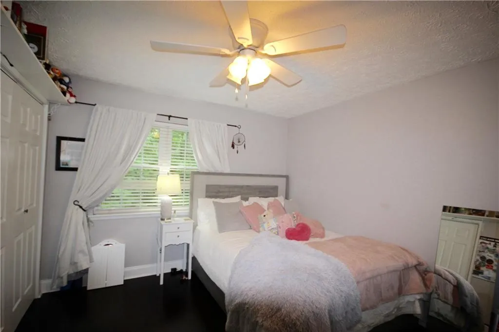 6812 Glenridge Drive Unit I, Sandy Springs, Georgia 30328, 3 Bedrooms Bedrooms, ,2 BathroomsBathrooms,Residential,Sold,6812 Glenridge Drive Unit I,6764380