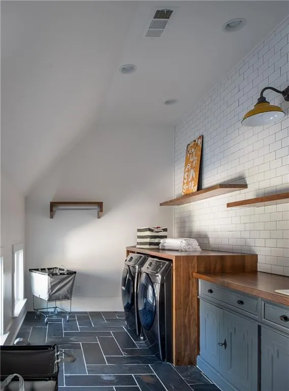 6182 Ferry Drive, Sandy Springs, Georgia 30328, 7 Bedrooms Bedrooms, ,7 BathroomsBathrooms,Residential,Sold,6182 Ferry Drive,6972742