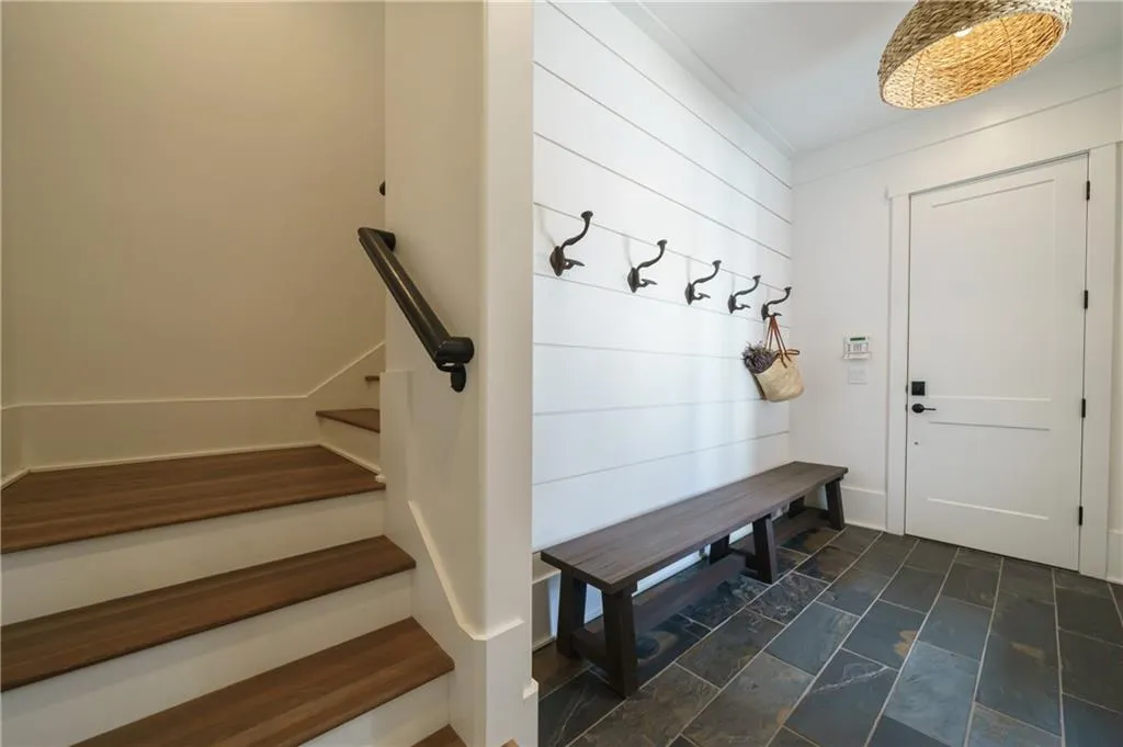 6182 Ferry Drive, Sandy Springs, Georgia 30328, 7 Bedrooms Bedrooms, ,7 BathroomsBathrooms,Residential,Sold,6182 Ferry Drive,6972742