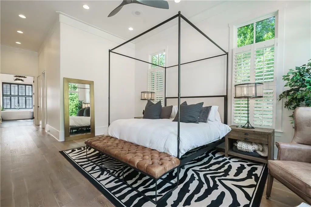 6182 Ferry Drive, Sandy Springs, Georgia 30328, 7 Bedrooms Bedrooms, ,7 BathroomsBathrooms,Residential,Sold,6182 Ferry Drive,6972742