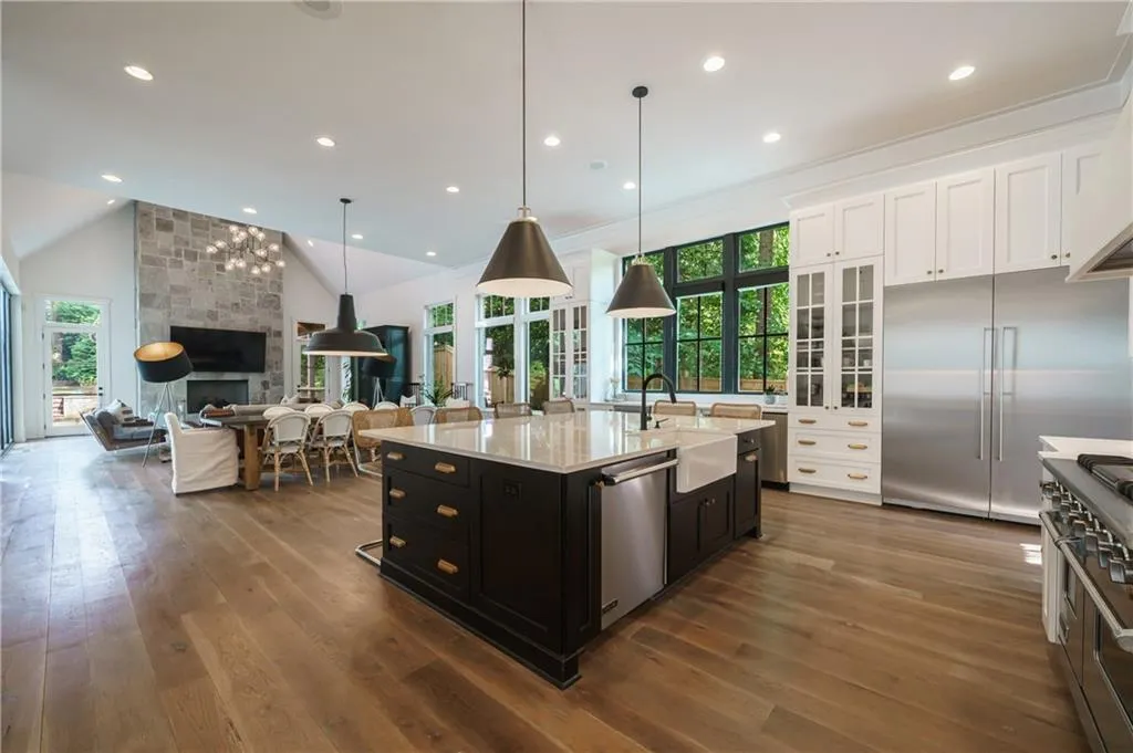 6182 Ferry Drive, Sandy Springs, Georgia 30328, 7 Bedrooms Bedrooms, ,7 BathroomsBathrooms,Residential,Sold,6182 Ferry Drive,6972742