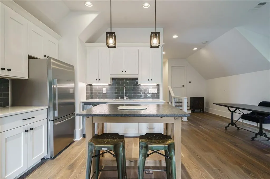 6182 Ferry Drive, Sandy Springs, Georgia 30328, 7 Bedrooms Bedrooms, ,7 BathroomsBathrooms,Residential,Sold,6182 Ferry Drive,6972742