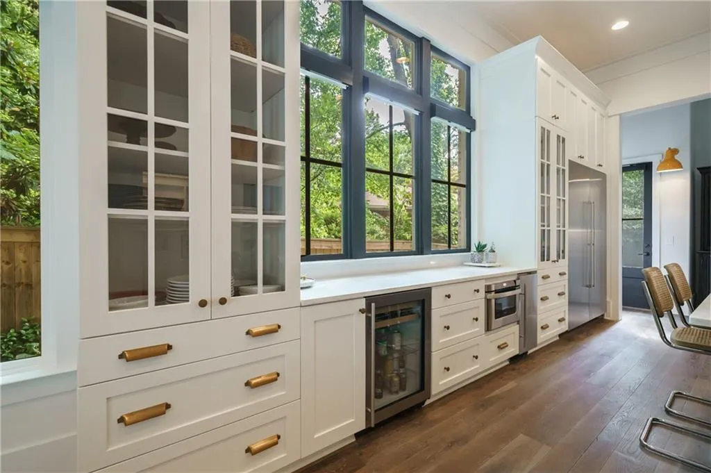 6182 Ferry Drive, Sandy Springs, Georgia 30328, 7 Bedrooms Bedrooms, ,7 BathroomsBathrooms,Residential,Sold,6182 Ferry Drive,6972742