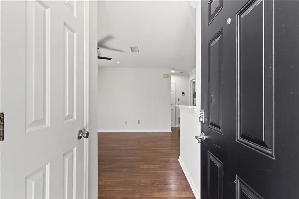 327 Granville Court, Sandy Springs, Georgia 30328, 1 Bedroom Bedrooms, ,1 BathroomBathrooms,Residential,Sold,327 Granville Court,7191841