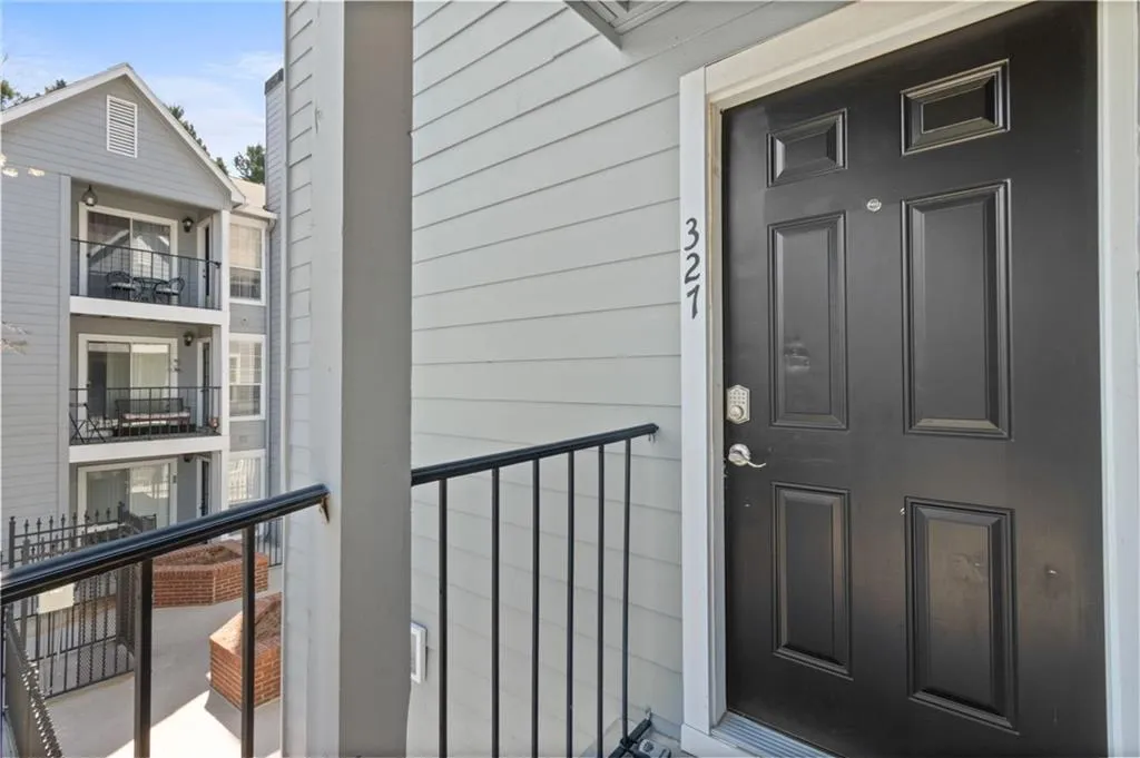 327 Granville Court, Sandy Springs, Georgia 30328, 1 Bedroom Bedrooms, ,1 BathroomBathrooms,Residential,Sold,327 Granville Court,7191841
