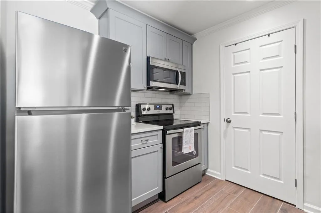 327 Granville Court, Sandy Springs, Georgia 30328, 1 Bedroom Bedrooms, ,1 BathroomBathrooms,Residential,Sold,327 Granville Court,7191841