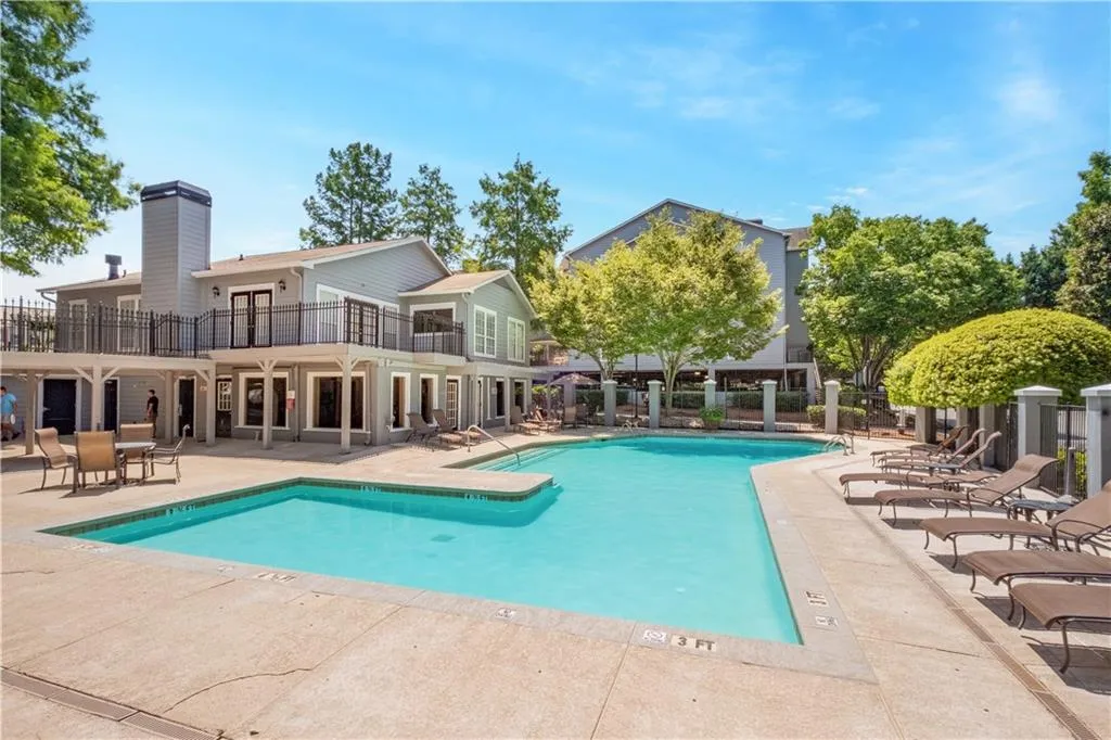327 Granville Court, Sandy Springs, Georgia 30328, 1 Bedroom Bedrooms, ,1 BathroomBathrooms,Residential,Sold,327 Granville Court,7191841