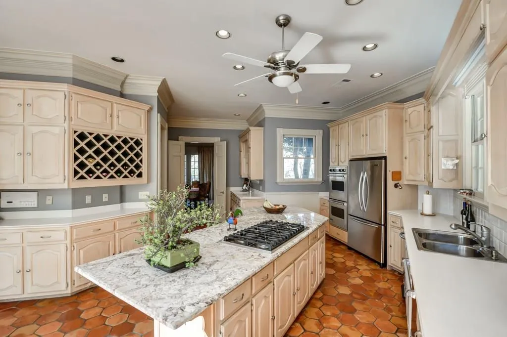 5415 Vernon Walk, Atlanta, Georgia 30327, 6 Bedrooms Bedrooms, ,5 BathroomsBathrooms,Residential,Sold,5415 Vernon Walk,5963312
