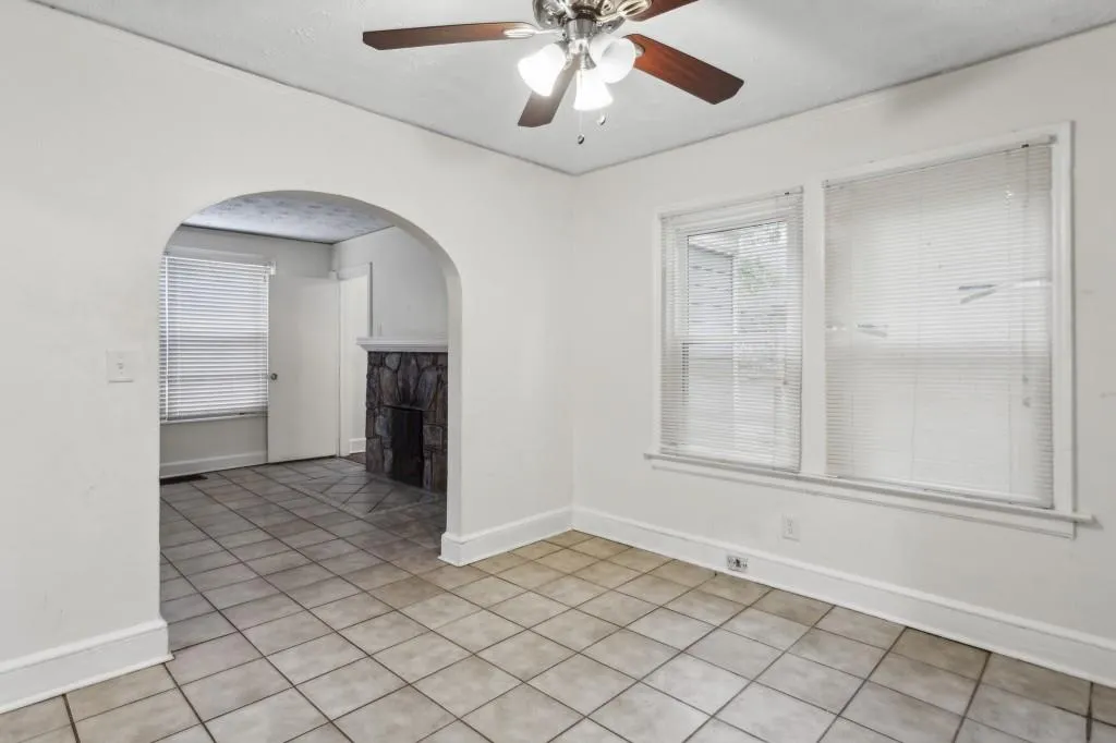Georgia 30318, ,2 BathroomsBathrooms,Residential,For Sale,7627398