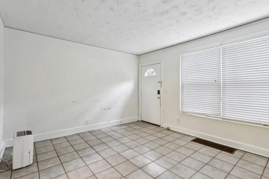 Georgia 30318, ,2 BathroomsBathrooms,Residential,For Sale,7627398