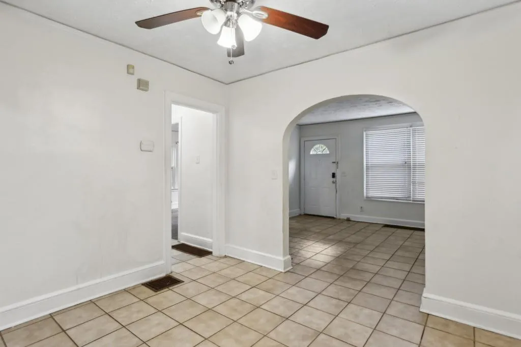 Georgia 30318, ,2 BathroomsBathrooms,Residential,For Sale,7627398