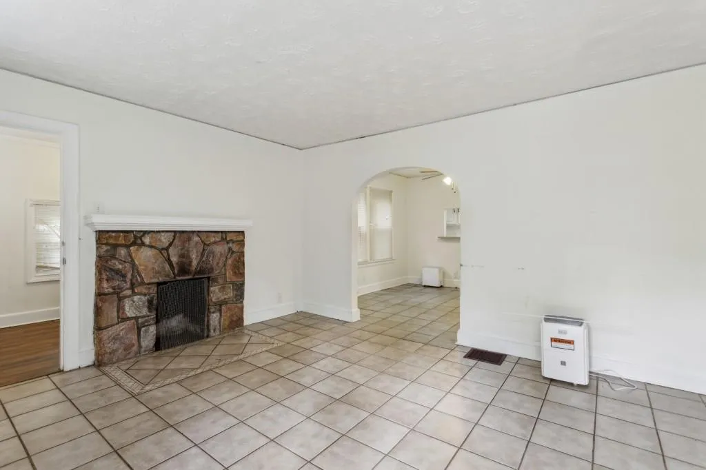 Georgia 30318, ,2 BathroomsBathrooms,Residential,For Sale,7627398