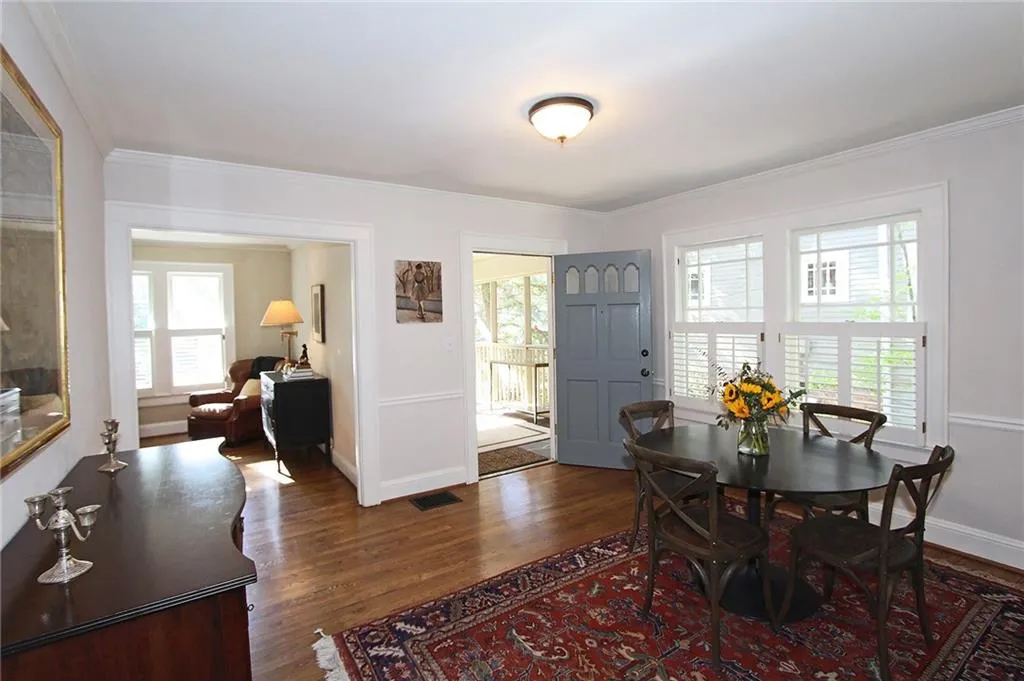 2521 Brookwood Drive Ne, Atlanta, Georgia 30305, 2 Bedrooms Bedrooms, ,2 BathroomsBathrooms,Residential,Sold,2521 Brookwood Drive Ne,5674354