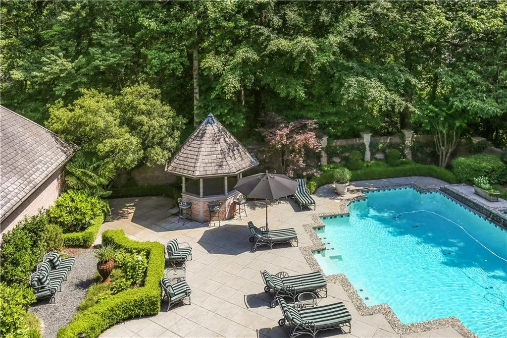 730 Conway Glen Drive Nw, Atlanta, Georgia 30327, 5 Bedrooms Bedrooms, ,6 BathroomsBathrooms,Residential,Sold,730 Conway Glen Drive Nw,5863615