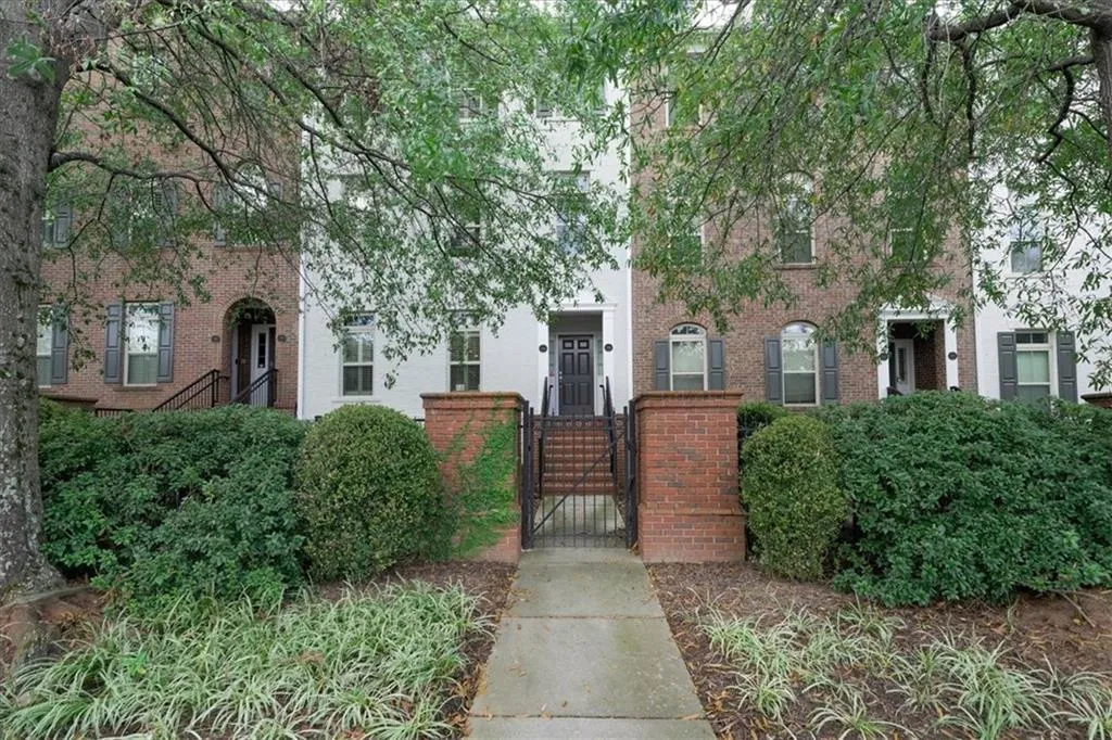 264 Le Gran Bend, Atlanta, Georgia 30328, 2 Bedrooms Bedrooms, ,2 BathroomsBathrooms,Residential,Sold,264 Le Gran Bend,7167942