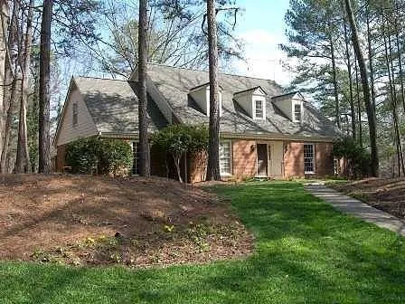 7085 Glenridge Drive, Sandy Springs, Georgia 30328