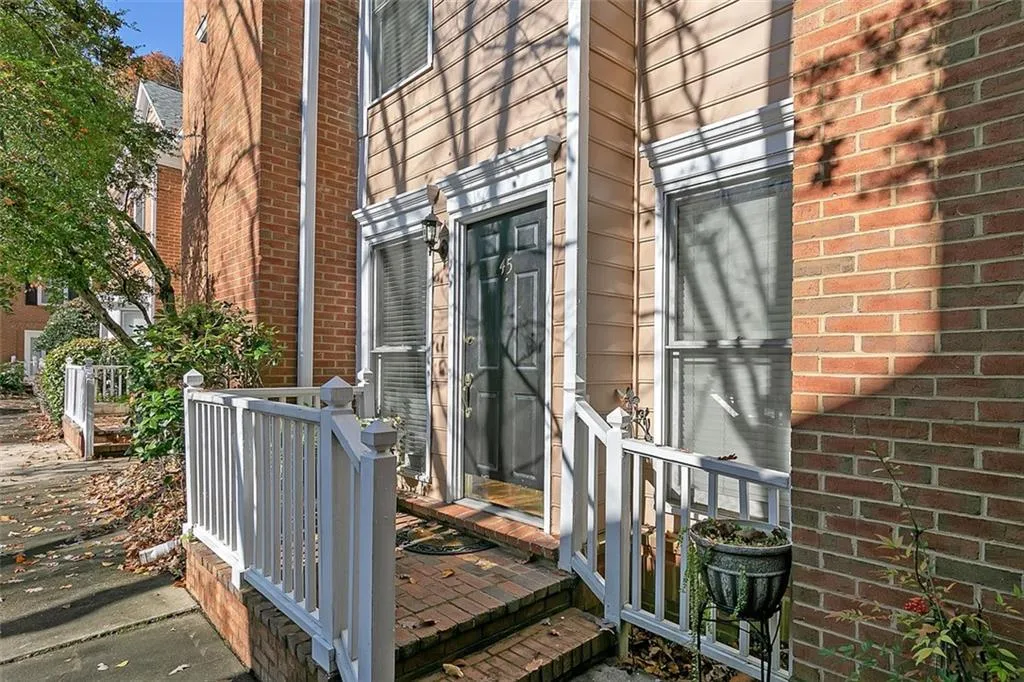 7500 Roswell Road Unit 45, Sandy Springs, Georgia 30350, 2 Bedrooms Bedrooms, ,2 BathroomsBathrooms,Residential,Sold,7500 Roswell Road Unit 45,6997685
